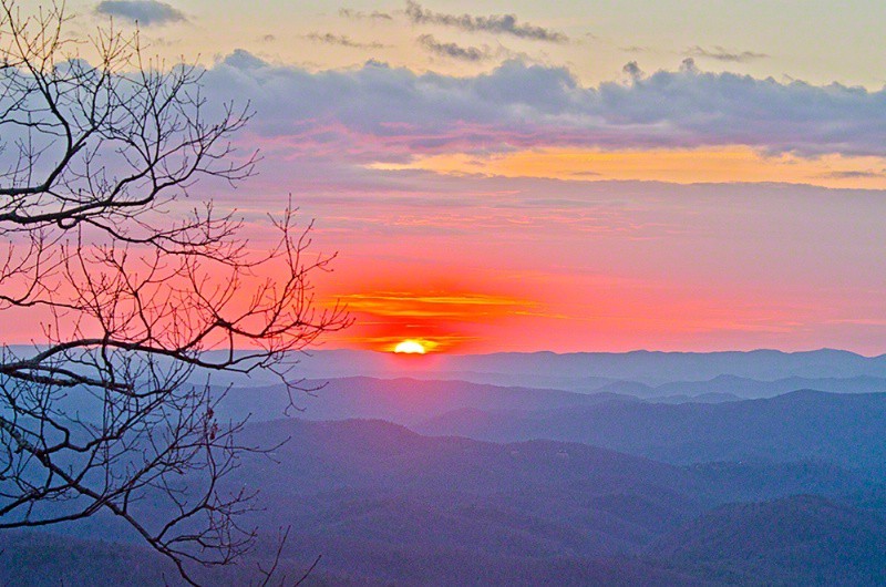 winter-sunrise-blowing-rock